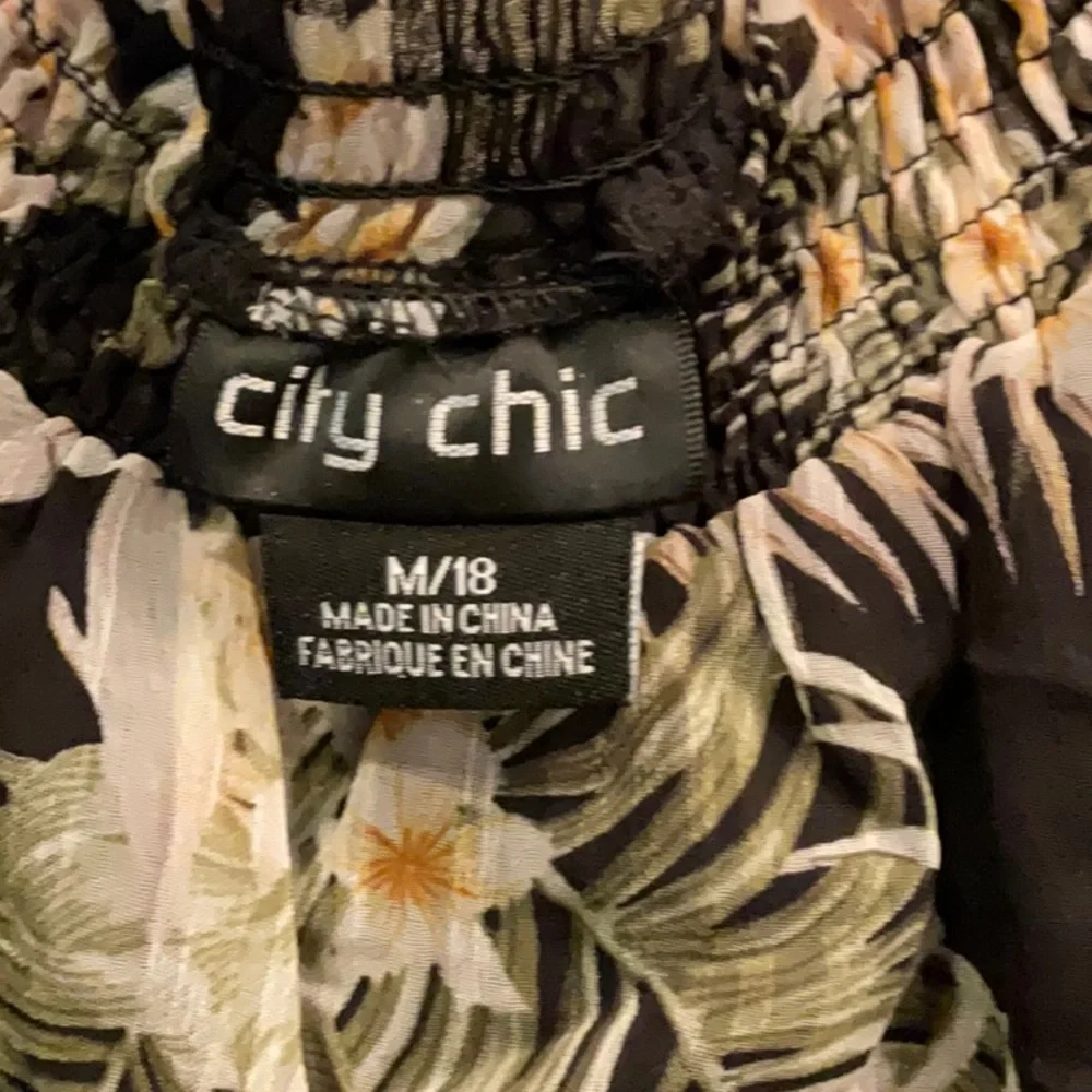 Tropical Print Dress - Picture 5 of 5